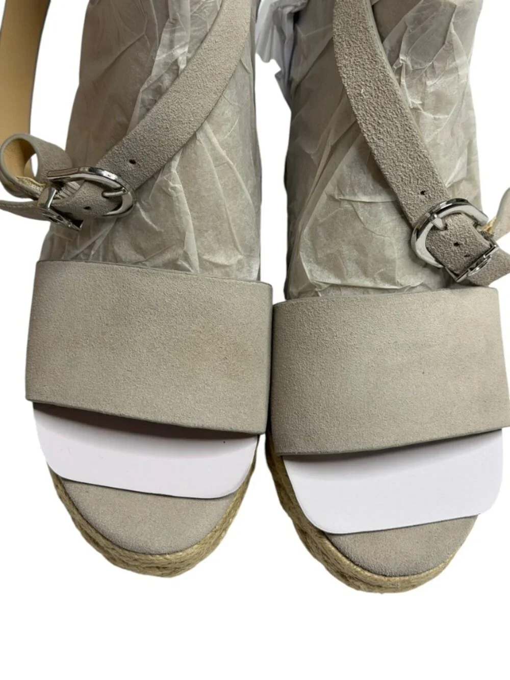 Guess Hidy Suede Sandals Shoes Wedge Espadrille Buckle Light Gray 8.5 NIB